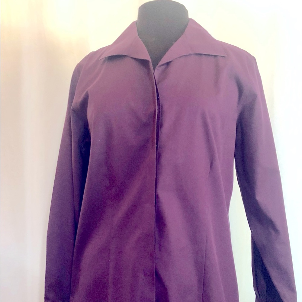 Deep purple blouse. Machine washable, dry low. No iron 100% cotton. Pre-Owned